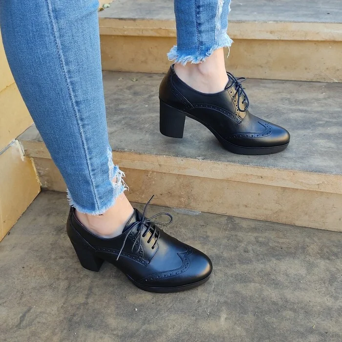 chaussures femmes talons  100 %  cuir  NOIR