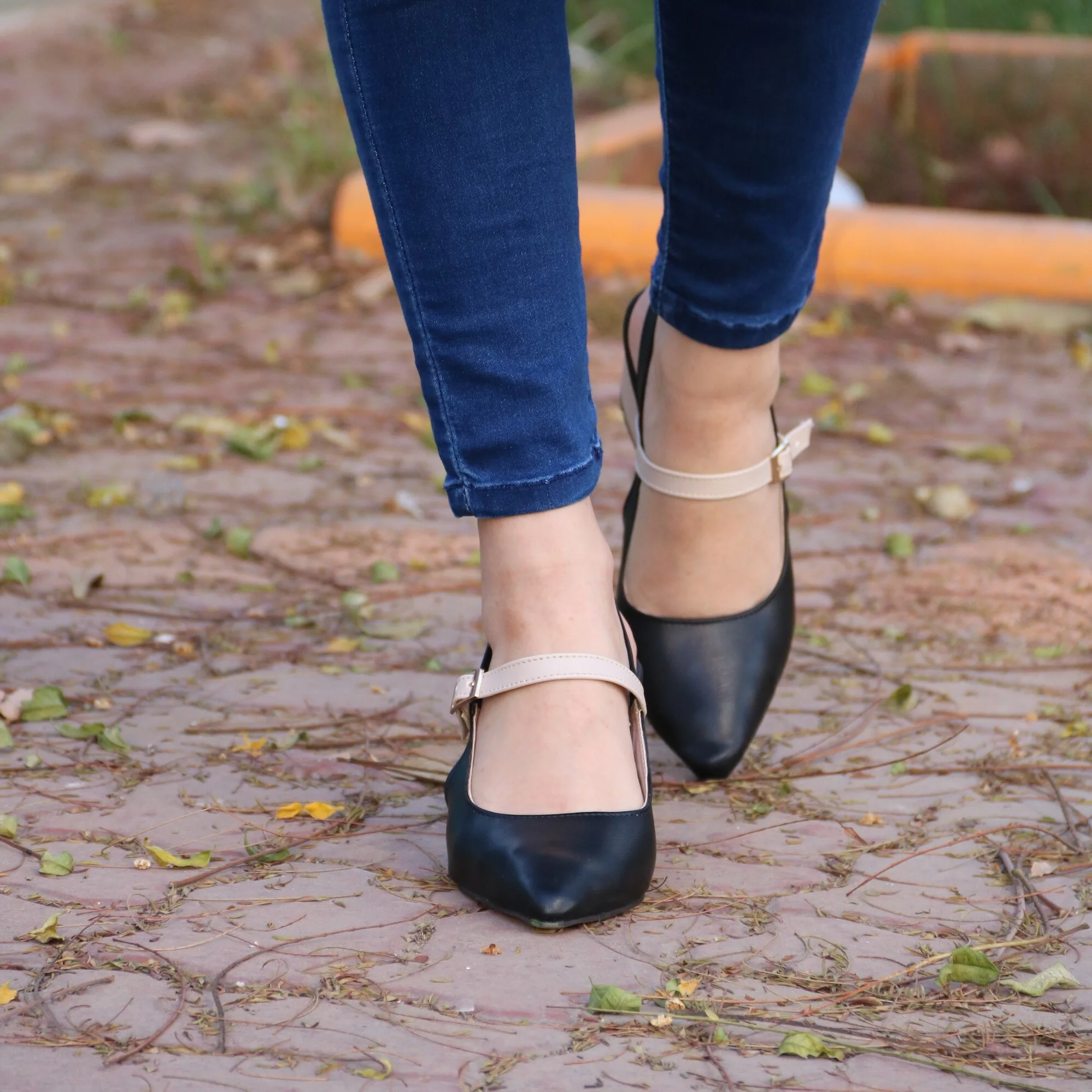 KOUKS Escarpin - Sandale Demi-Talon NOIR/BIEGE