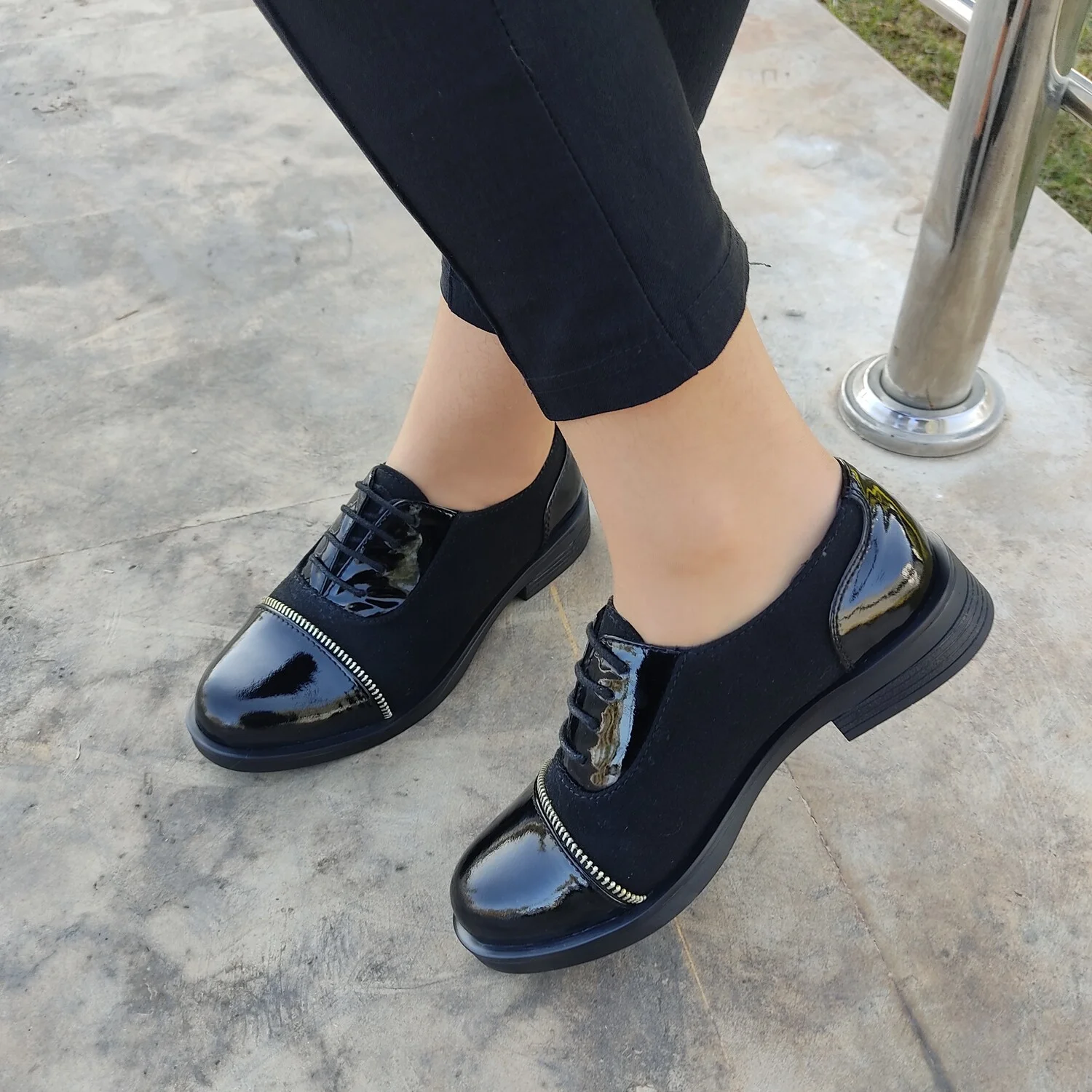 chaussures plates pour femme en cuir