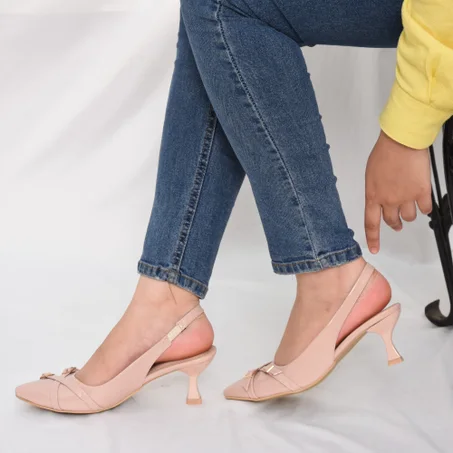 Élégantes escarpins à bout pointu et talon Éguilles - rose bébé