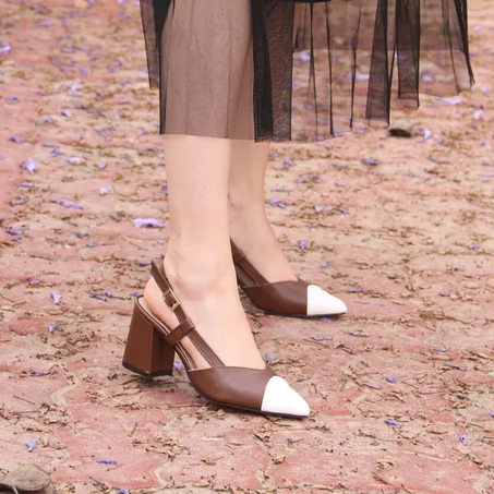 KOUKS Escarpin - Sandale Demi-Talon MARRON`/ BLANC