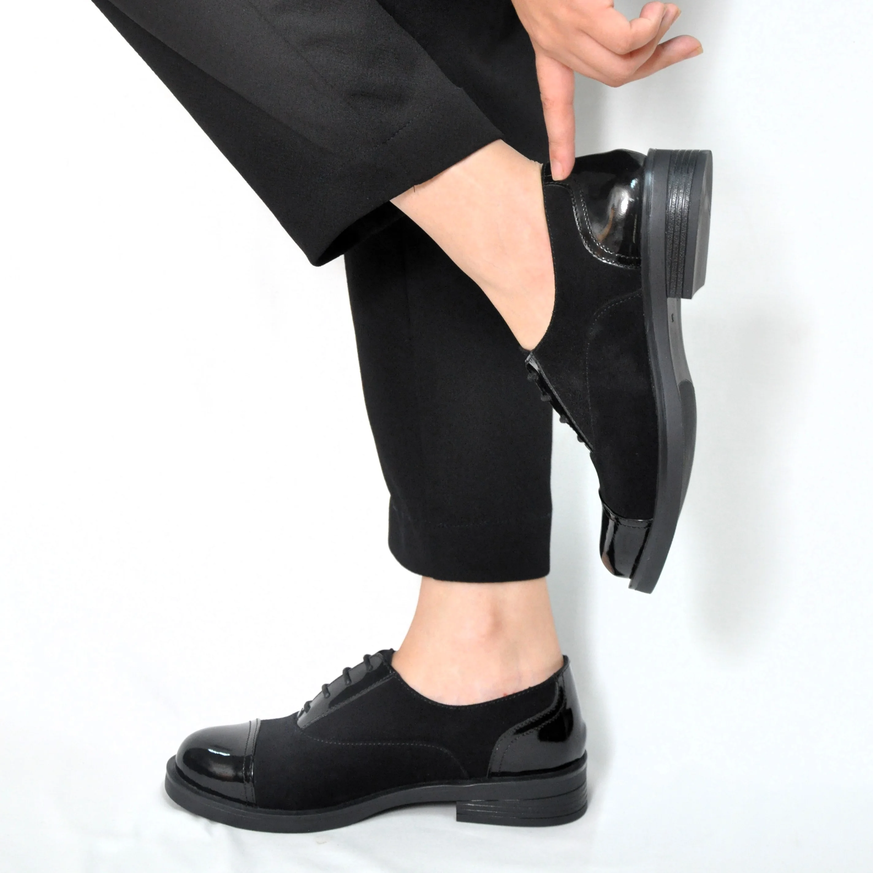 chaussures plates pour femme en DAIM
