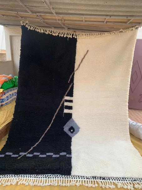 Zemour rug white and black