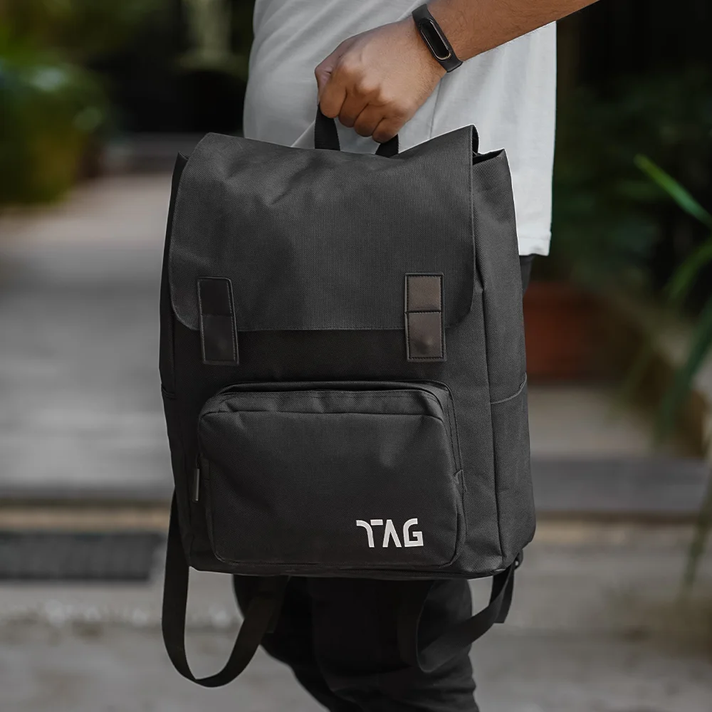 شنطة لابتوب ضهر  قماش اللون اسود