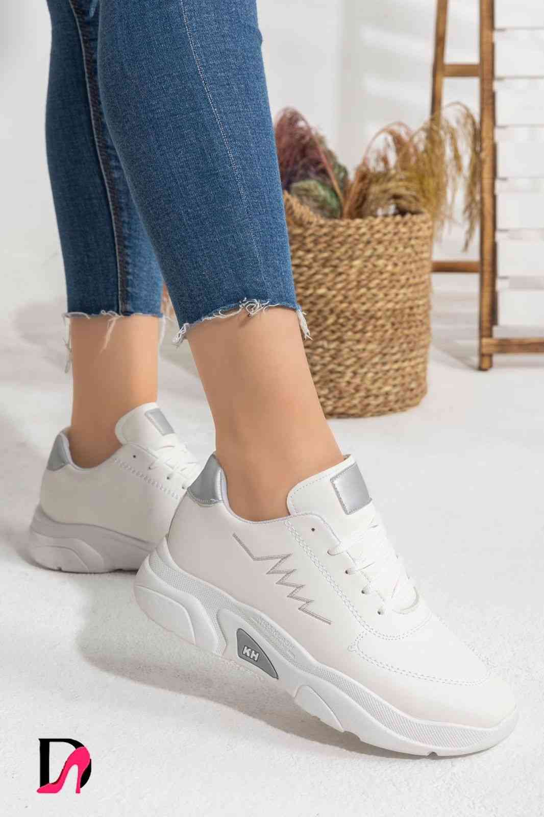 👟✨ كوتشي زجزاج: الراحة الطبية الأنيقة لكل مشوار!