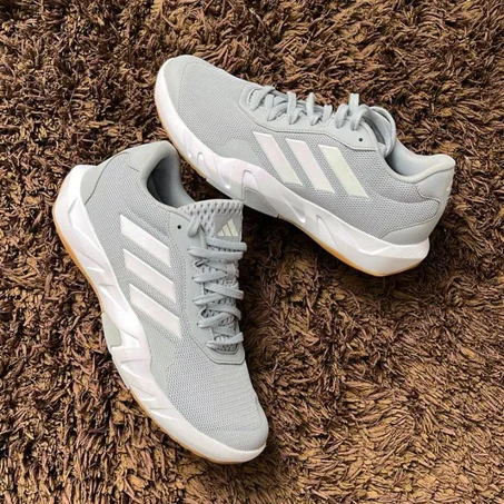 Neuve | Adidas Amplimove | 42