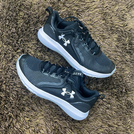 Neuve | Under Armour Charged Commit 3 | 42