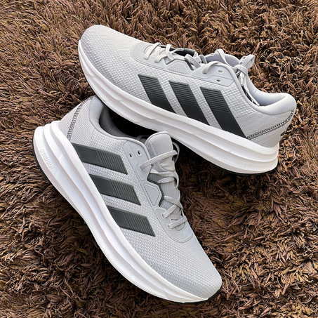 Neuve | Adidas Galaxy 7 | 45 ⅓