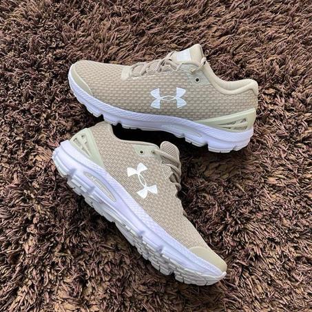 Neuve | Under Armour Charged Gemini | 41