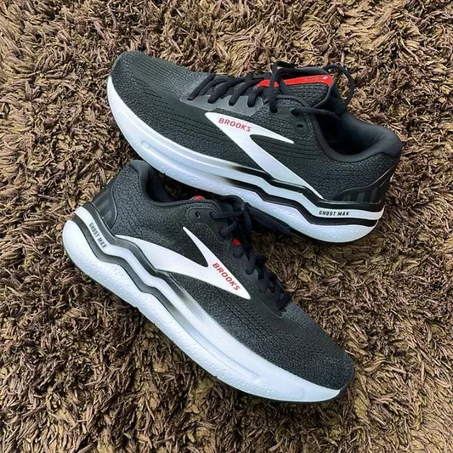 Neuve | Brooks Ghost Max 2 | 44.5