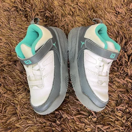 Nike Jordan Max Aura 3