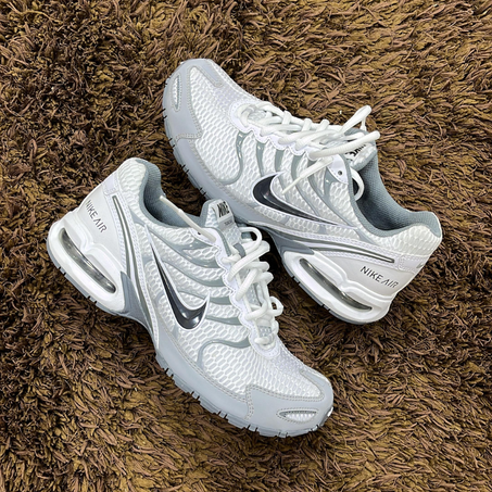 Neuve | Nike Air Max Torch | 42