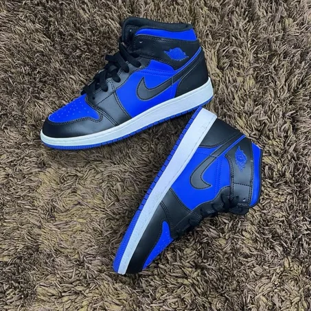 Neuve | Nike Air Jordan 1 Mid | 39