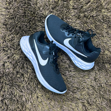 Neuve | Nike Revolution