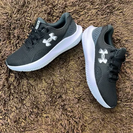 Neuve | Under Armour Charged Surge 4 | 41