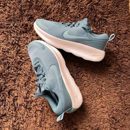 Neuve | Nike Promina | 44.5