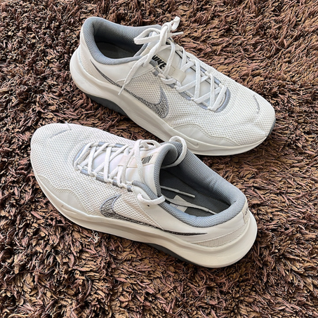 Occasion | Nike Legend Essential | 44
