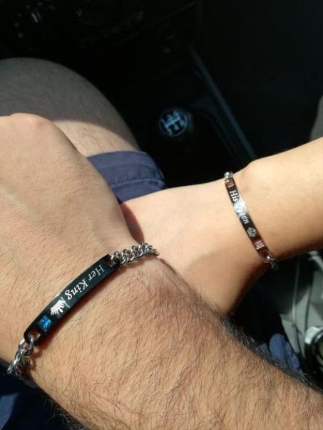 Bracelet à main pour exprimer votre amour