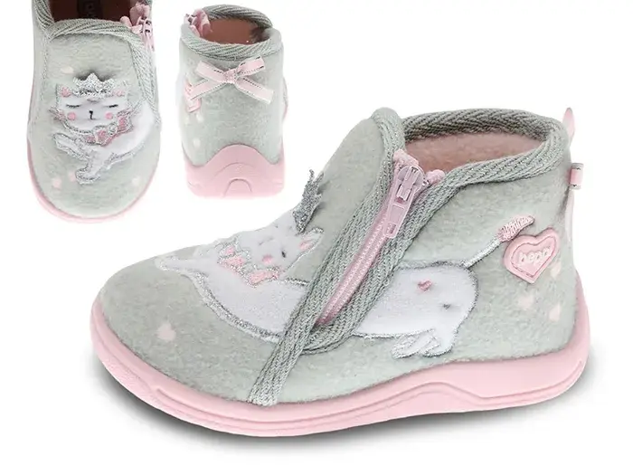 Pantoufles Bébé Beppi – Gris Douceur & Semelle Antidérapante