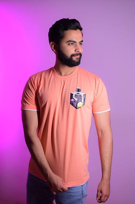 تي شيرت بلوتو