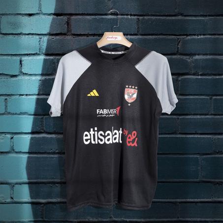 تيشيرت الأهلى