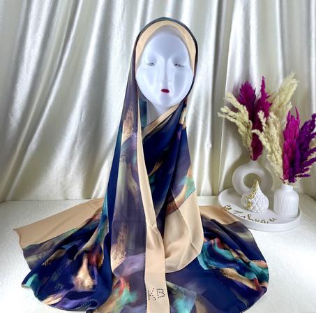 Châle demi crêpe de soie Multicolore