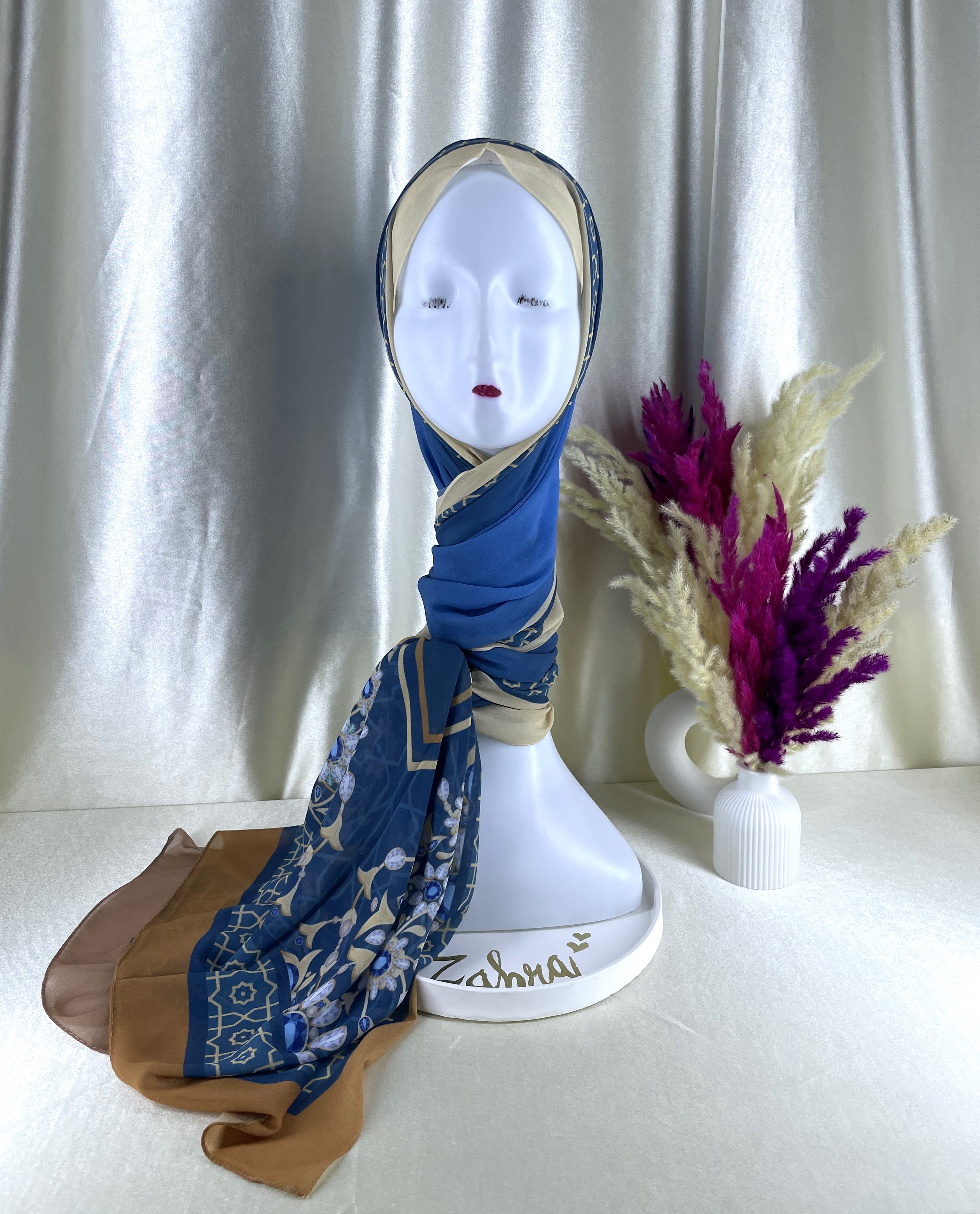 Châle Crêpe Chiffon Bleu Royal à Motifs Orientaux