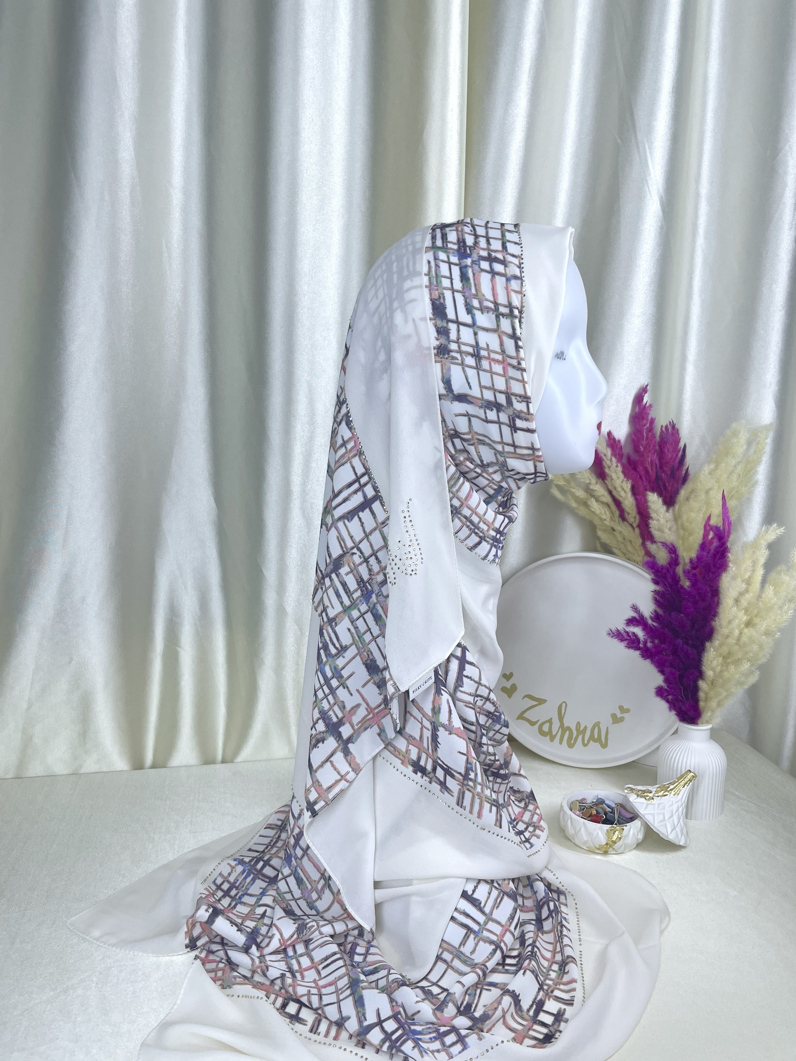 châle demi crêpe de soie blanc cassé