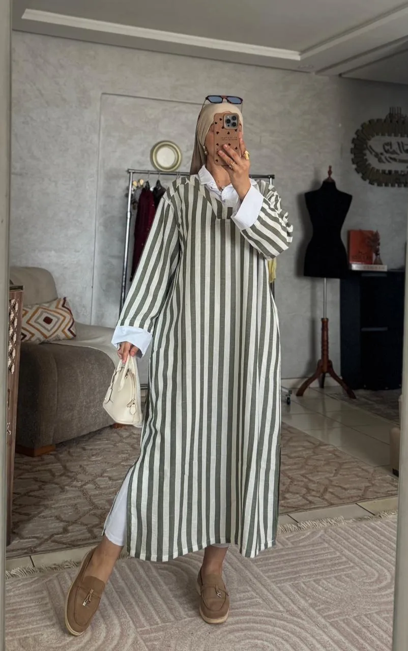 Robe col chemise rayée