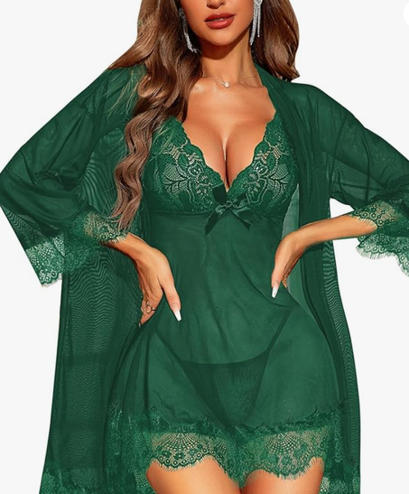 ملابس نسائية حميمة