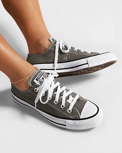 Converse Chuck Taylor All Star Classic OX - Gris