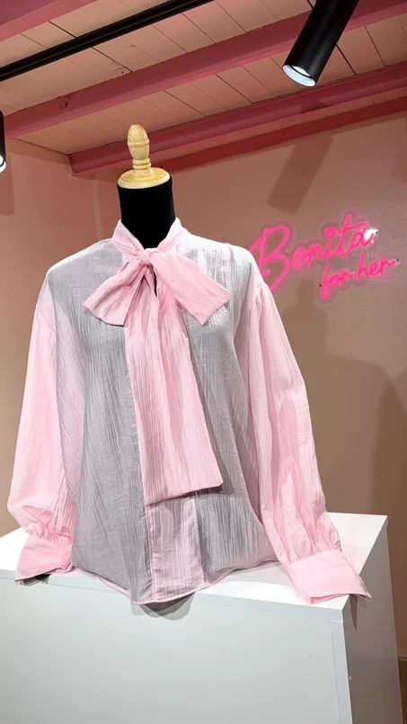 Chemise avec noeud a manches longues