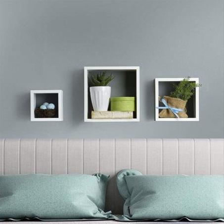 رفوف عائمة مربعة