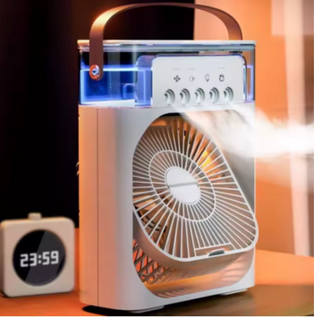 مروحة مكتب بسعة 600 مل مع رذاذ منعش ومرطّب هواء – 3 سرعات