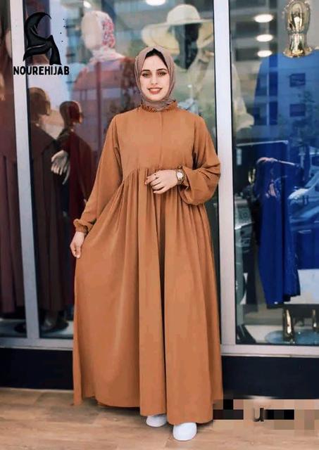 عبائة بتصميم جديد  كرميل