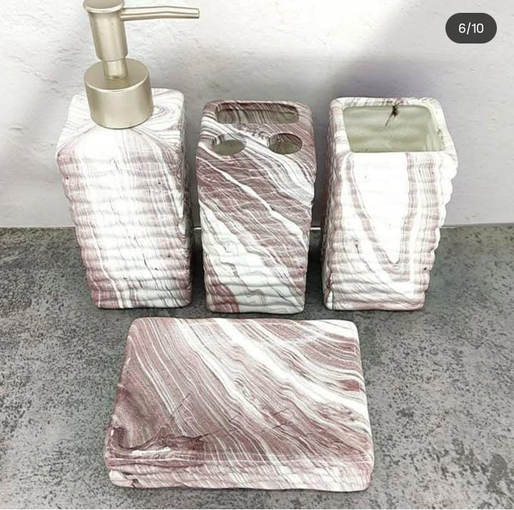 Ensemble salle de bain 4 pièces porcelaine