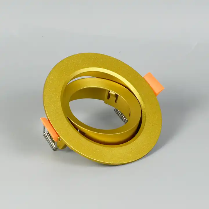 SPOT ROND ORIENTABLE PVC GOLD ADA