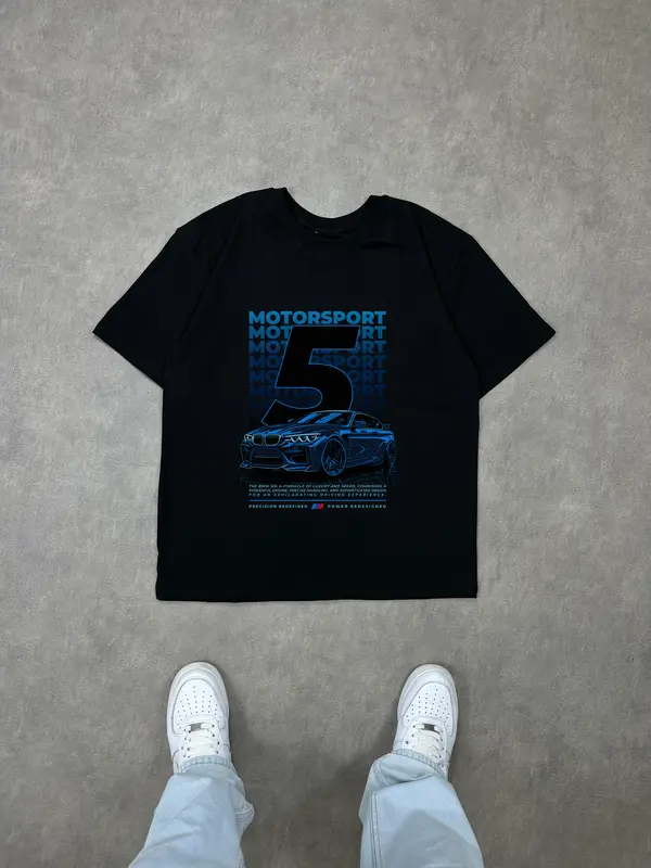 T-shirt BMW M5 (Oversized/Simple)