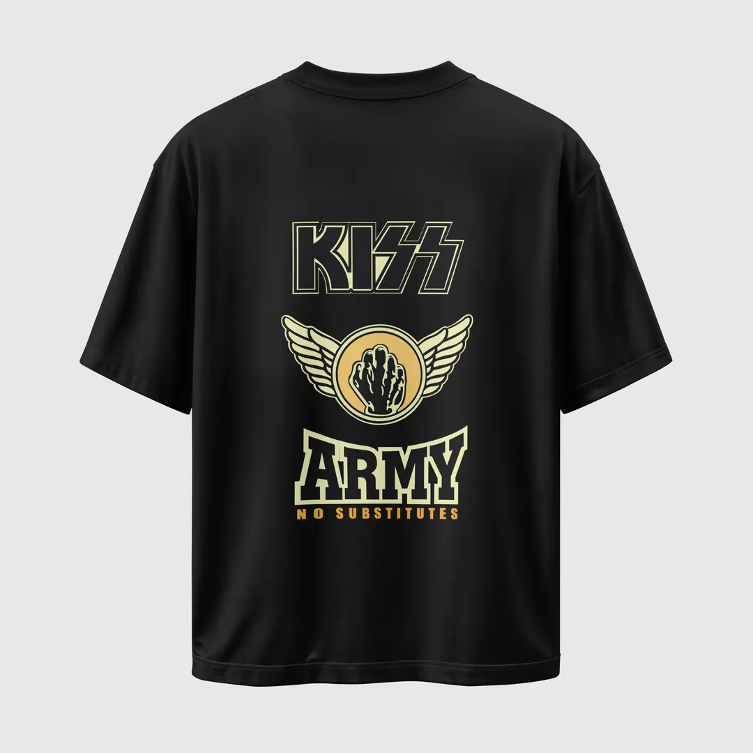 T-shirt KISS (Oversized/Simple)