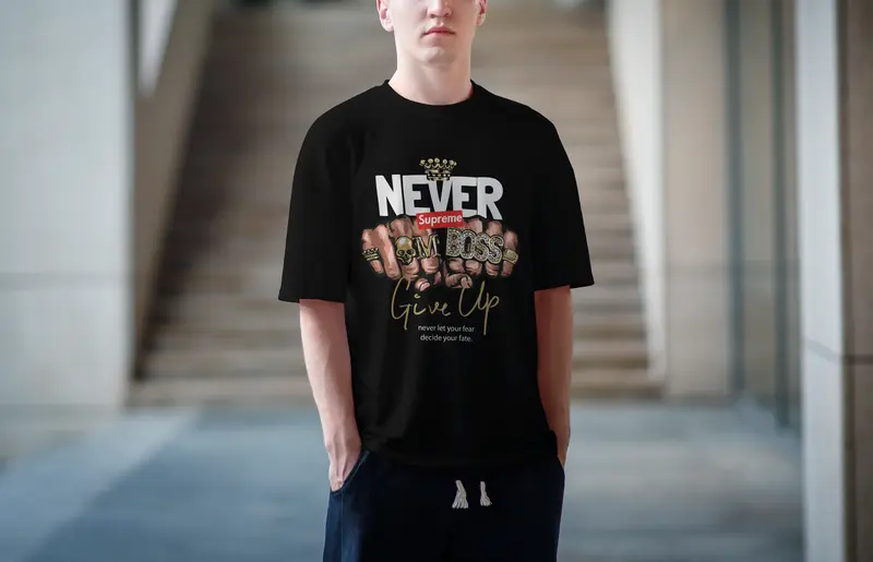 T-shirt Never Give Up (Oversized/Simple)