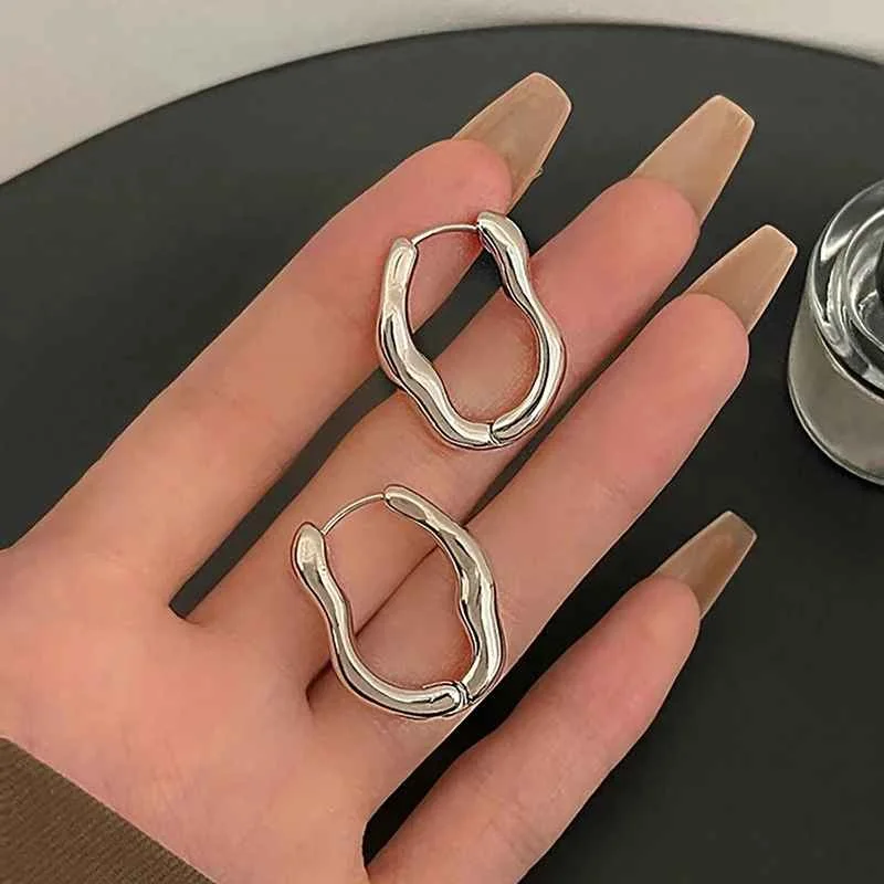 Huitan Geometric Metal Hoop Earrings for Women Gold Color/Silver Color Fashion Lady's Ear Earrings Daily Wear Versatile Jewelry