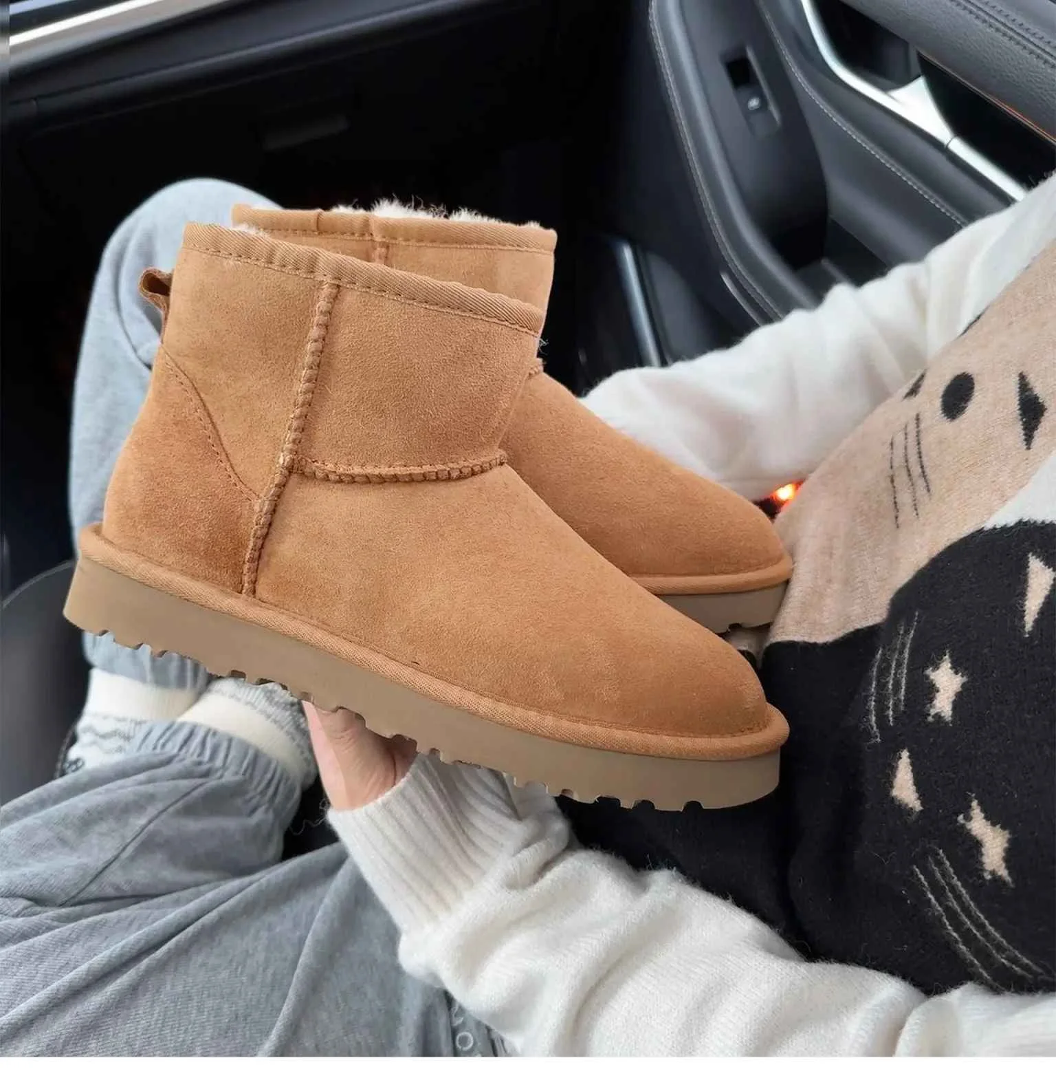 Men's and women's sheepskin and wool integrated snow boots, real leather and fur, winter thick and warm boots for women