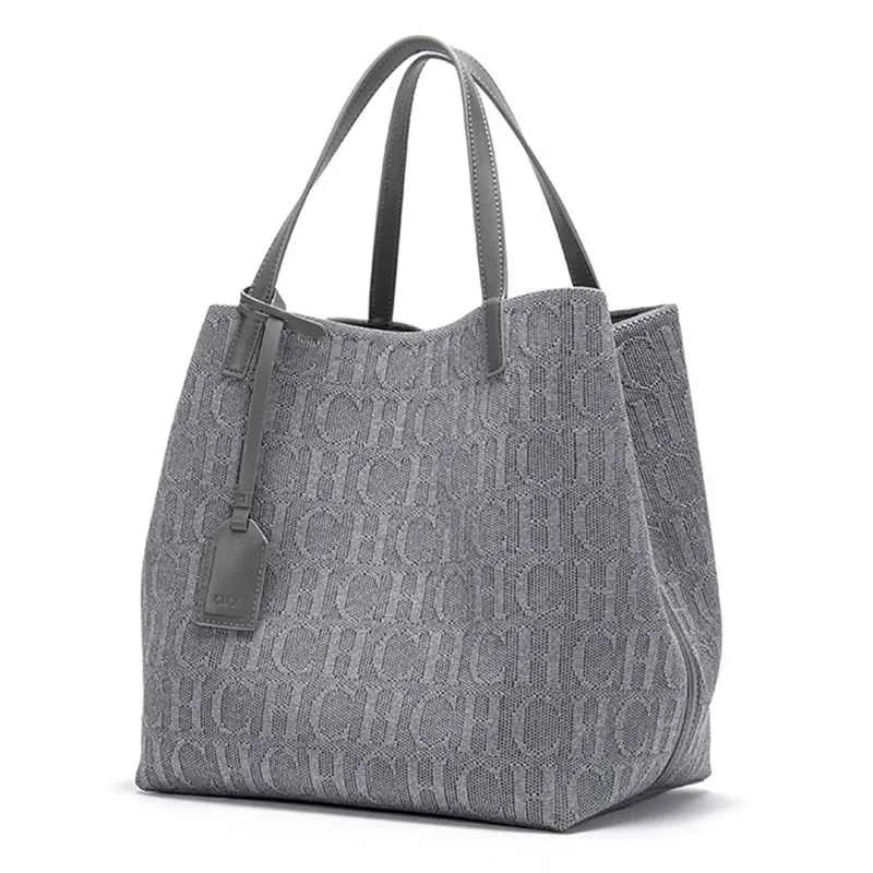 Exquisite Hand-Woven Large Capacity High Quality Hundreds of Solid Color Fashion Classic Style Women's Handbag