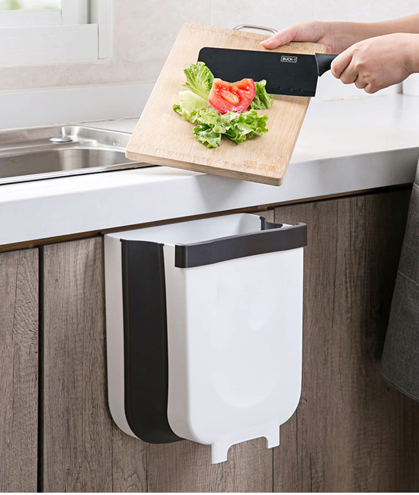 Foldable trash can
