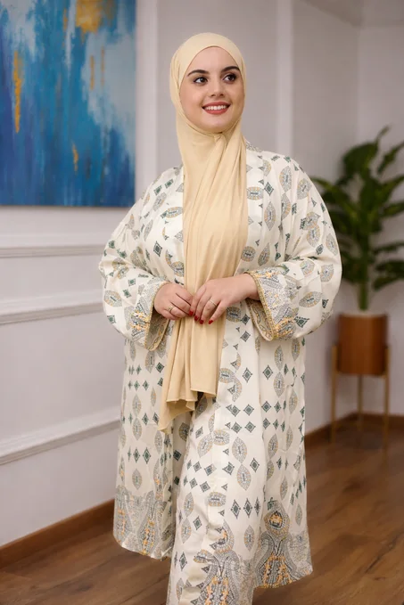 أنصومبل نسائي أنيق مطرز – طقم خروج ومناسبات بتصميم عصري