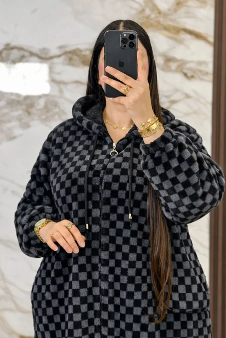 جلابة نسائية عصرية بالوان مختلفة