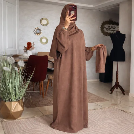 عباية نسائية أنيقة بالوان مختلفة– تصميم فضفاض بقماش ناعم ولمسة راقية/Abaya 3 pc katifa