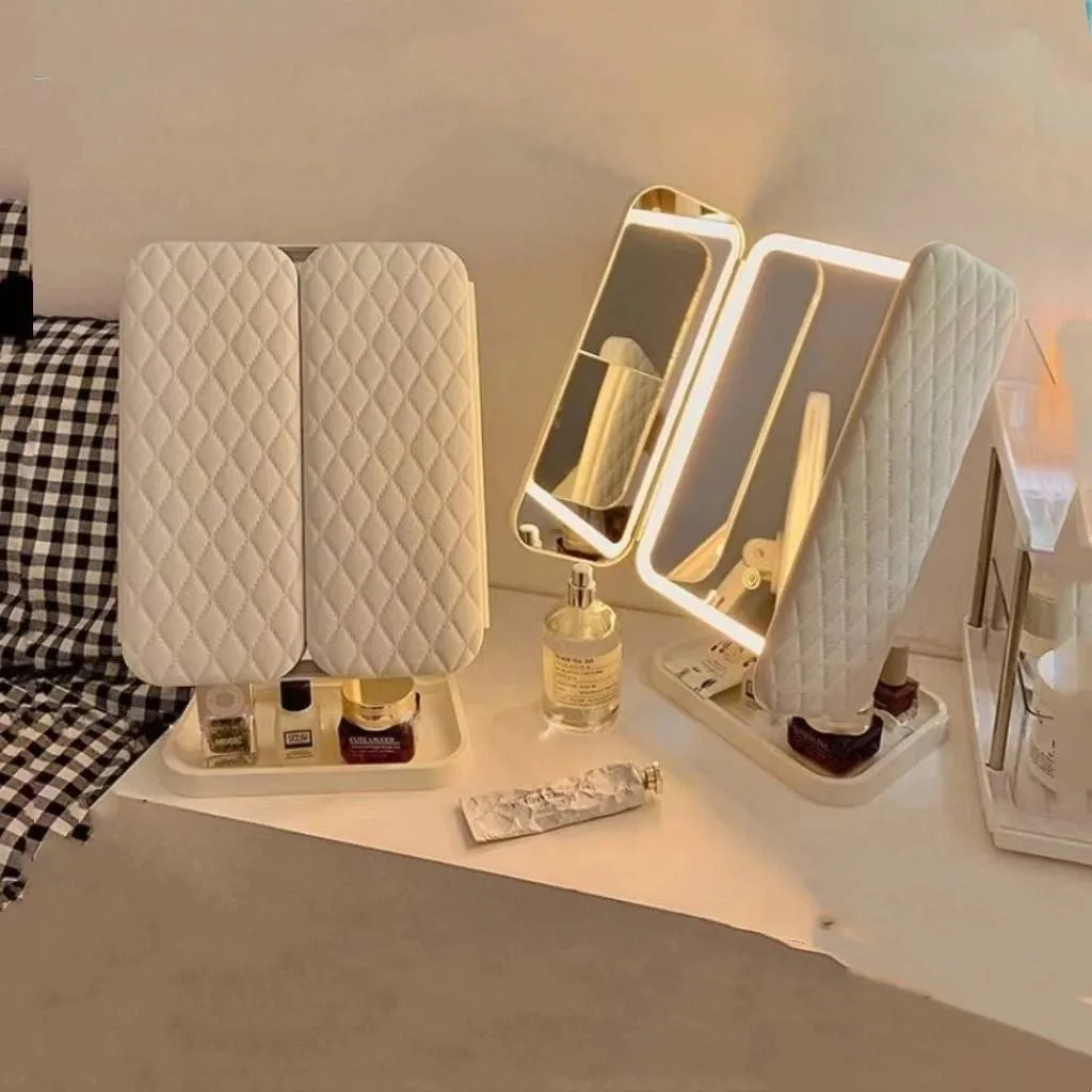 مرآة للماكياج LED Trifold Vanity Mirror