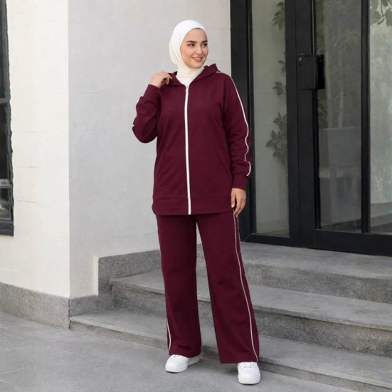طقم رياضي نسائي أنيق بغطاء رأس