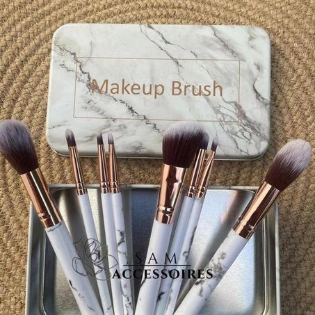 Make up brush
